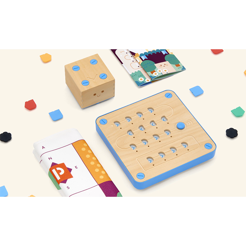 Cubetto - interaktivní robot